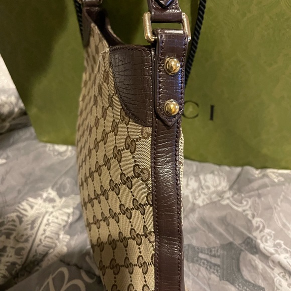 Authentic Gucci Hobo bag! Preloved in great condition. - Picture 2 of 13